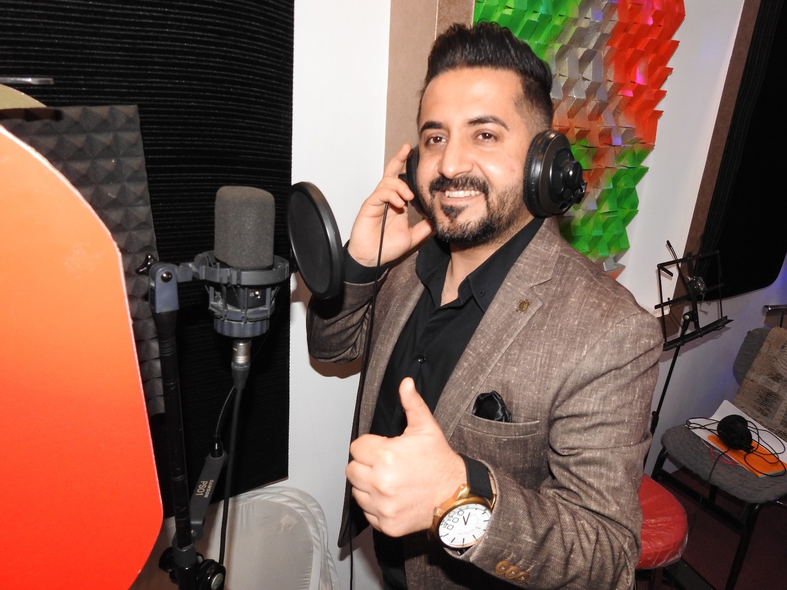 HASAN ÇOBAN ’’GEL ALSANA’’ İLE GERİ DÖNDÜ haber görseli
