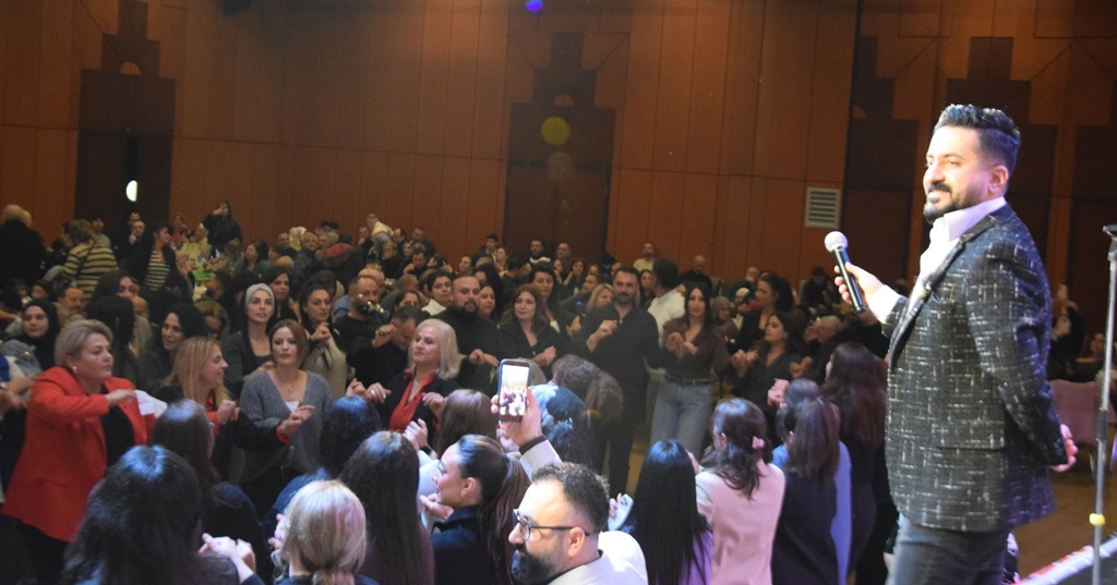 Frankfurt’ta Gaziantep rüzgarı esti! Kültür ve Dayanışma Gecesi’ne yoğun ilgi haber görseli